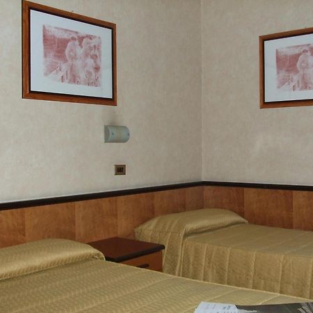 ミラノ レジデンス レポンティーナアパートホテル エクステリア 写真