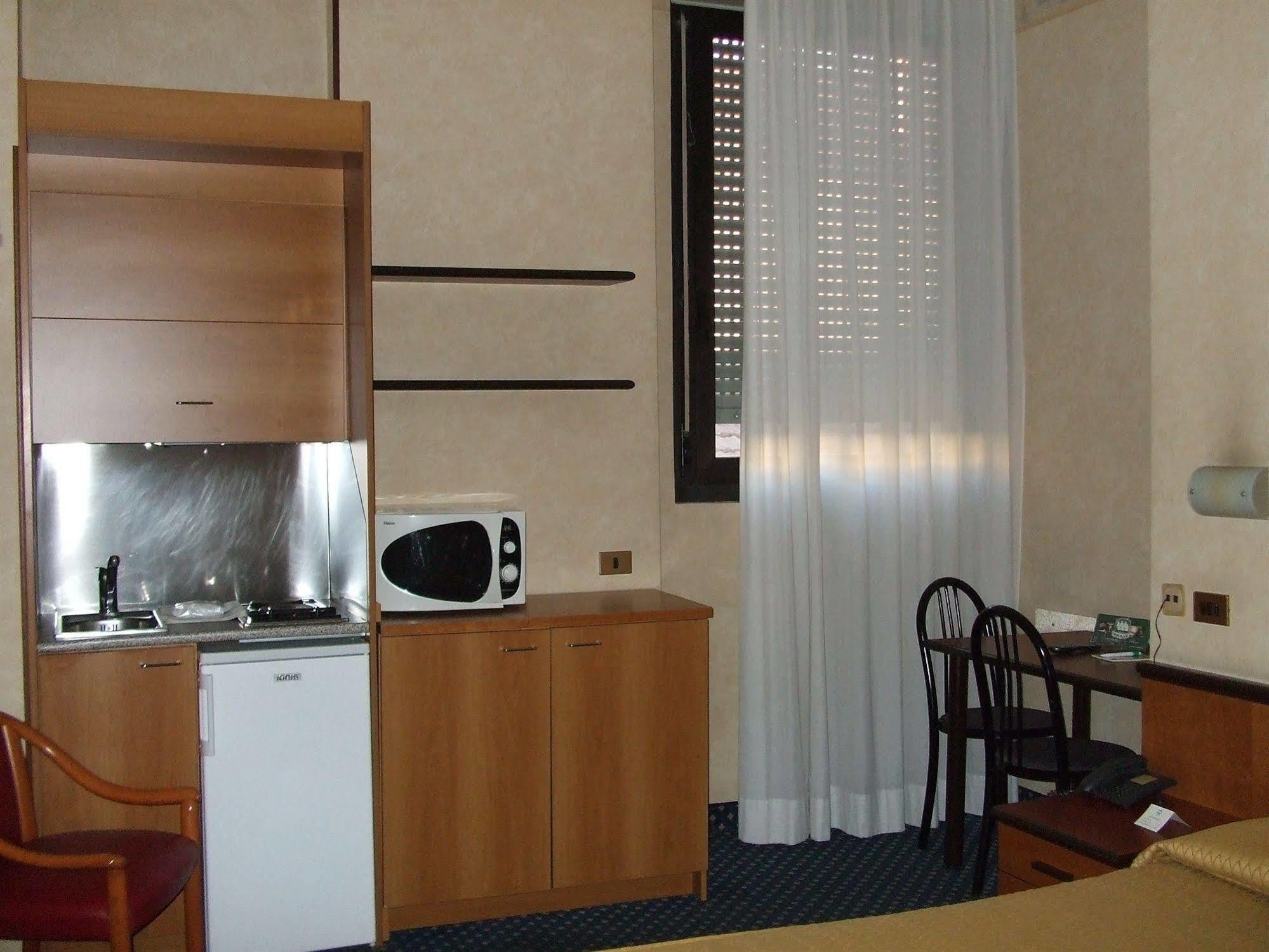 ミラノ レジデンス レポンティーナアパートホテル エクステリア 写真